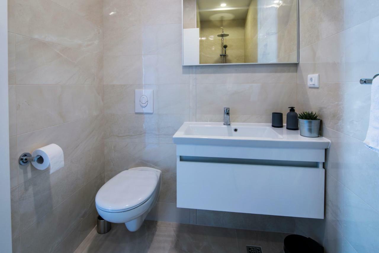 Apartmani Spiline - Mia Baška Voda Exterior foto